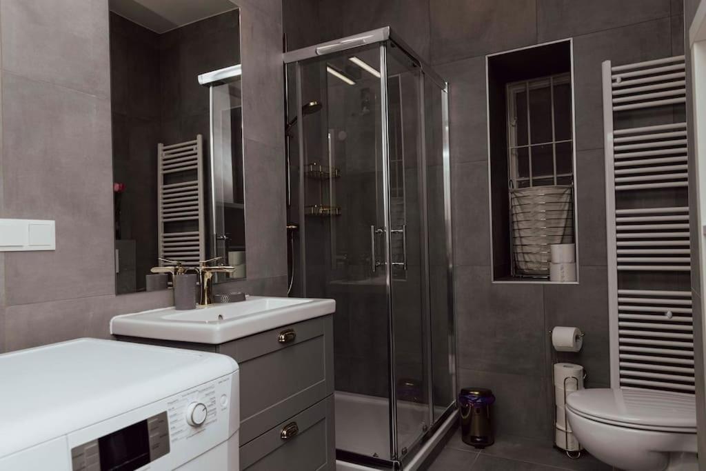Modern Stylish Comfortable 2 Bedroom Apartment Wien Eksteriør bilde