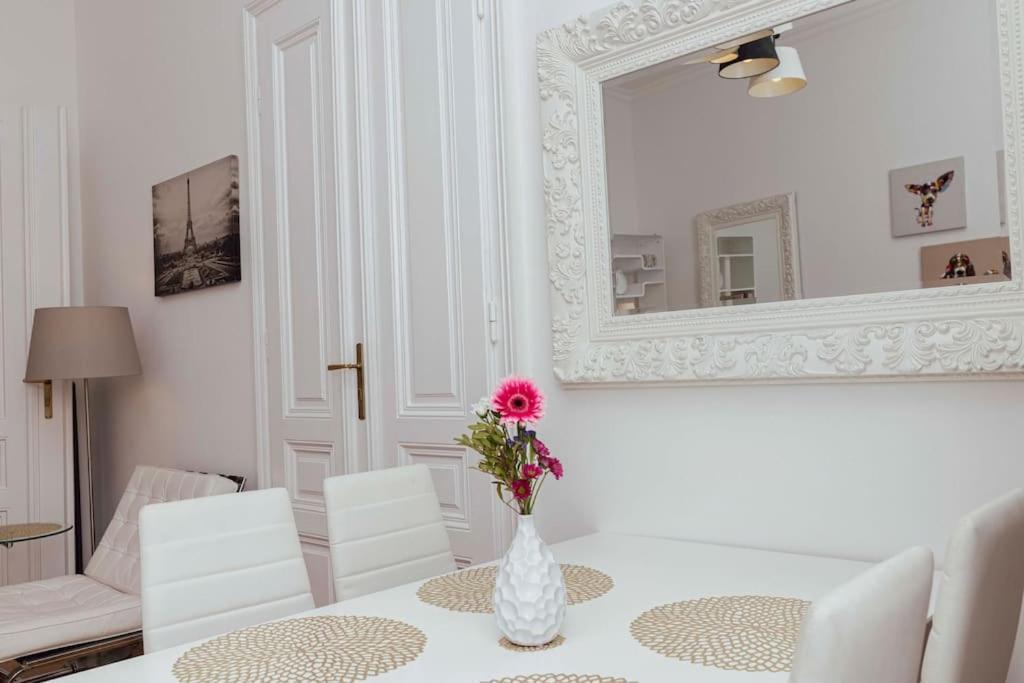 Modern Stylish Comfortable 2 Bedroom Apartment Wien Eksteriør bilde